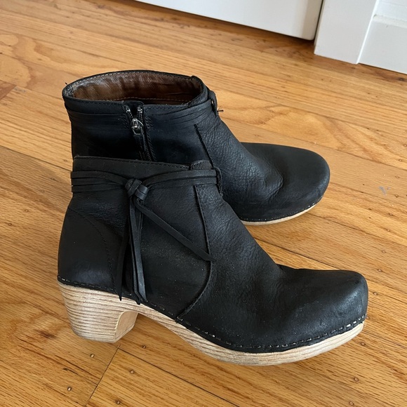 Dansko Markie Black Bootie with Tassels - Picture 3 of 9